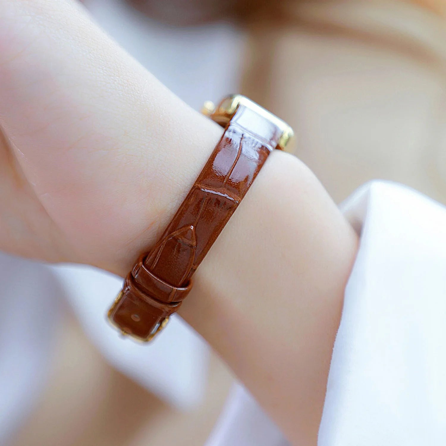 BS Bee Sister Elegant Vintage Rectangle Ladies Watch – Timeless Charm Meets Modern Craftsmanship